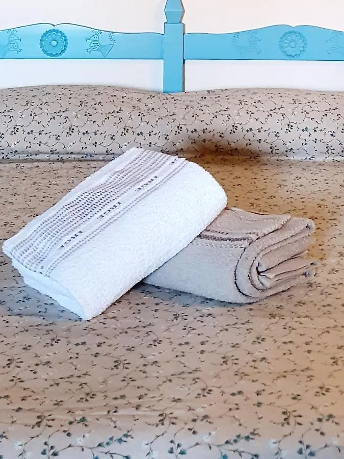 Bed & Breakfast Palmas Anna'S Rooms Is Procilis Palmas Arborea Italy